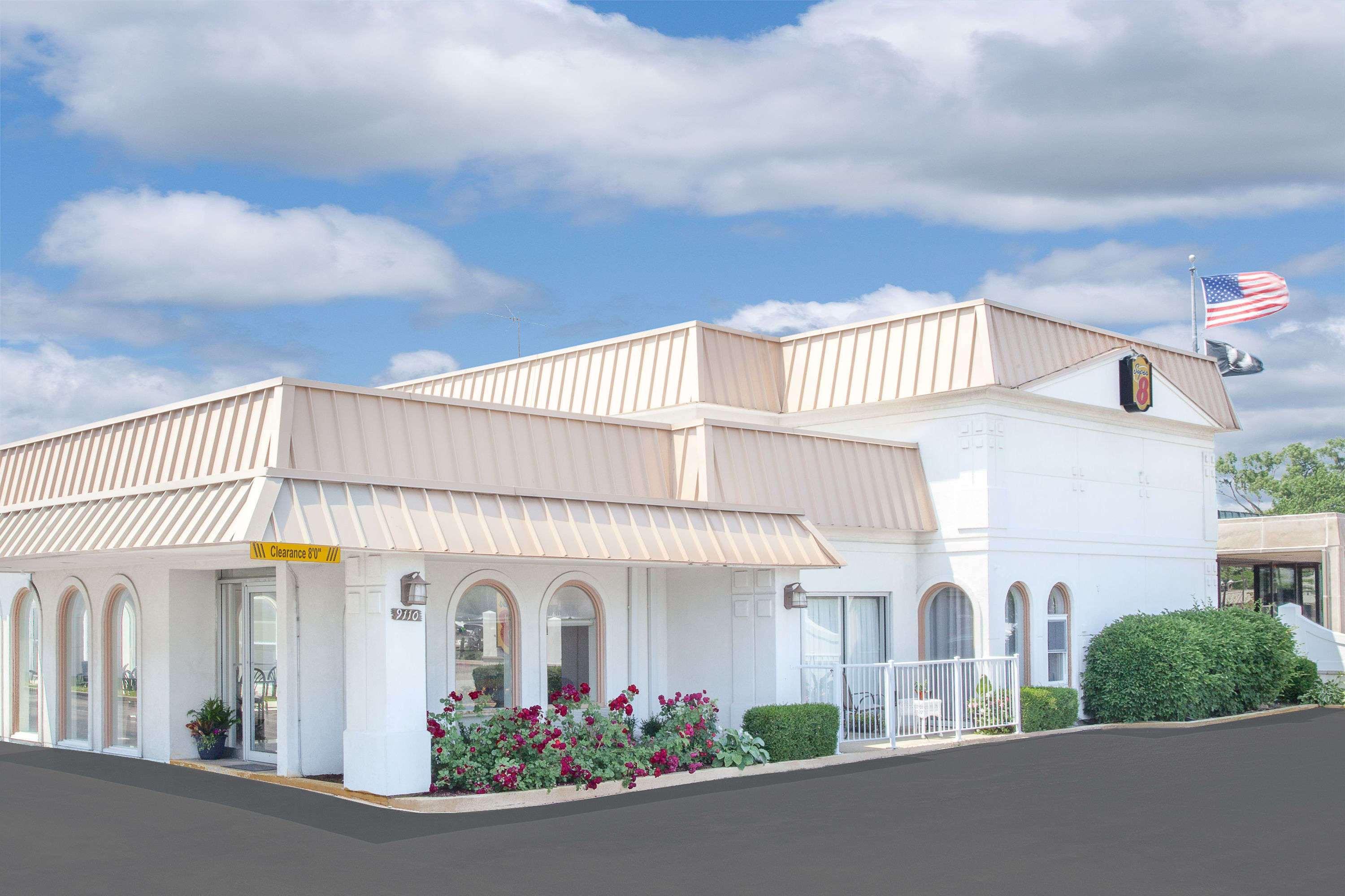 Super 8 By Wyndham Morton Grove/Chicago Hotell Exteriör bild